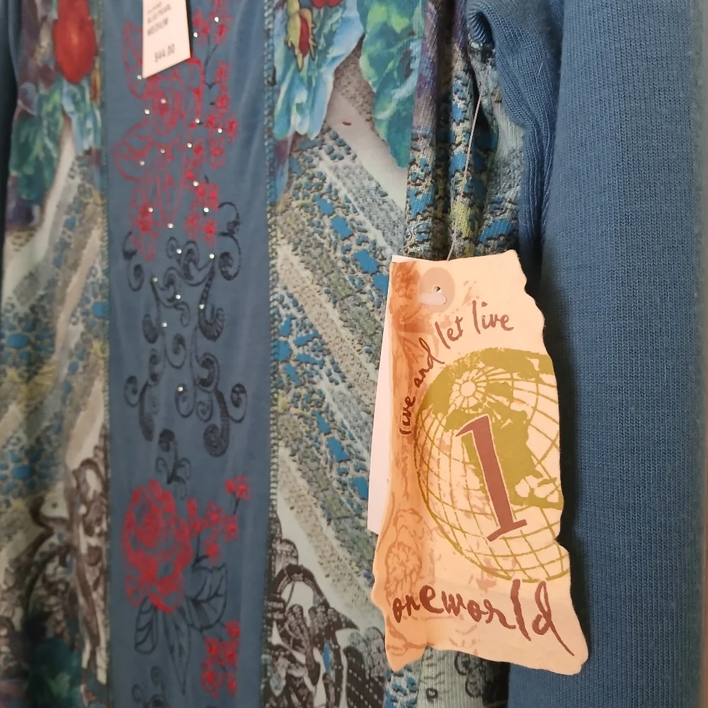 ONE WORLD TOP - Picture 4 of 8